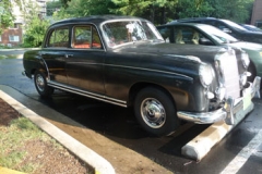 59-220S-sedan-in-Arlington-001